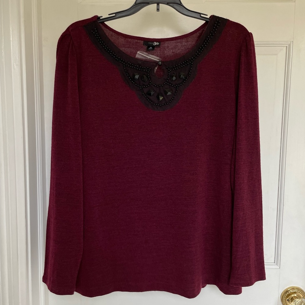 Garnet knit top with a black jet black embellished neckline by East 5th, XL